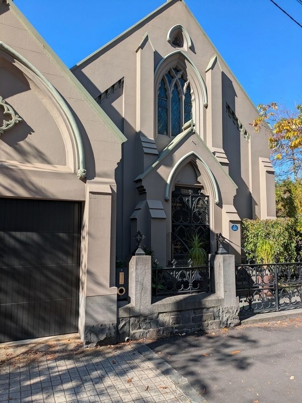 New Temple Church. Click for full size. New Temple Church image. Click for full size.