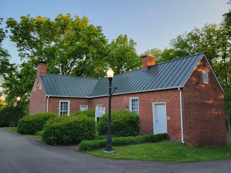 Old Clerk's Office and Marker. Click for full size. Old Clerk's Office and Marker image. Click for full size.