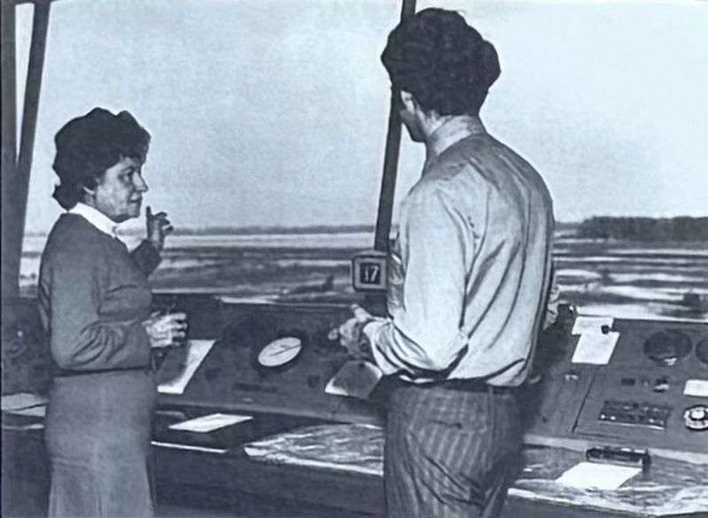 Billy Bishop Toronto City Airport Marker photo image. Click for full size.