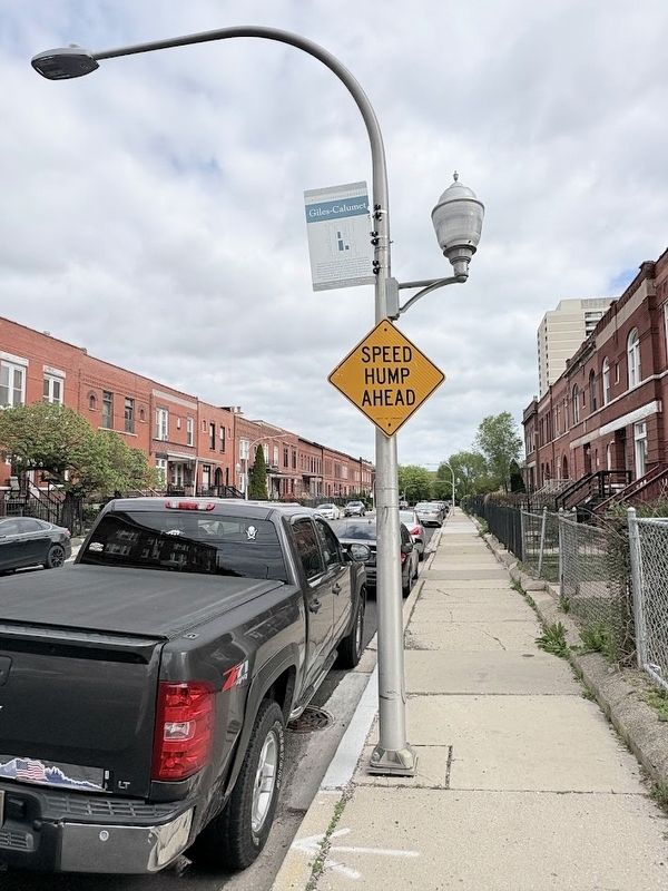 Giles-Calumet Marker, north-facing view image. Click for full size.