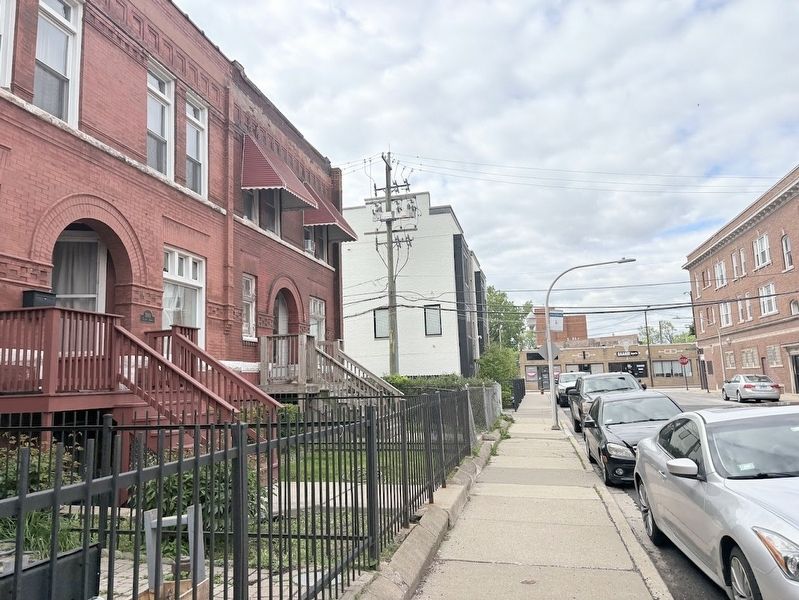Giles-Calumet Marker, south-facing view image. Click for full size.