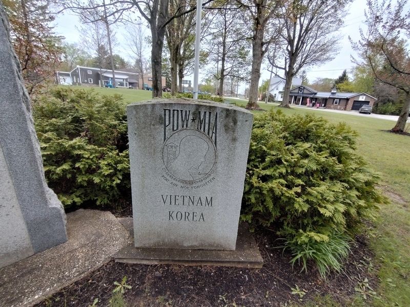 Thompson Veterans Memorial image. Click for full size.