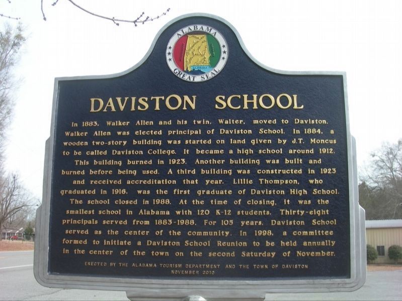 Daviston, Alabama / Daviston School Marker image. Click for full size.