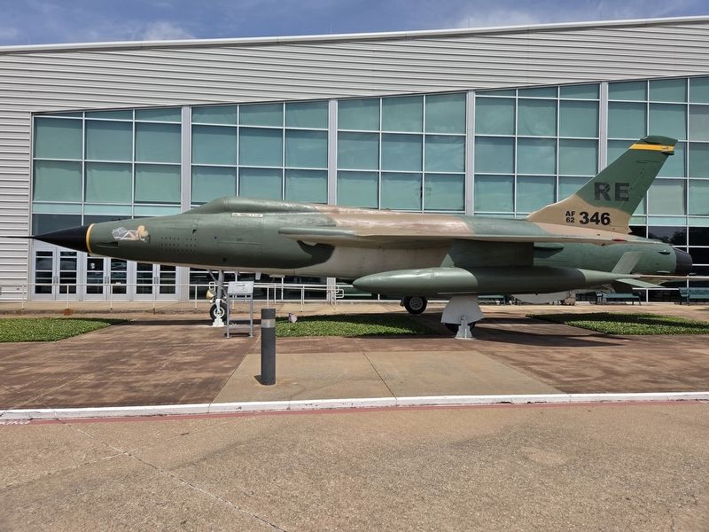 F-105 Thunderchief or �Thud� image. Click for full size.