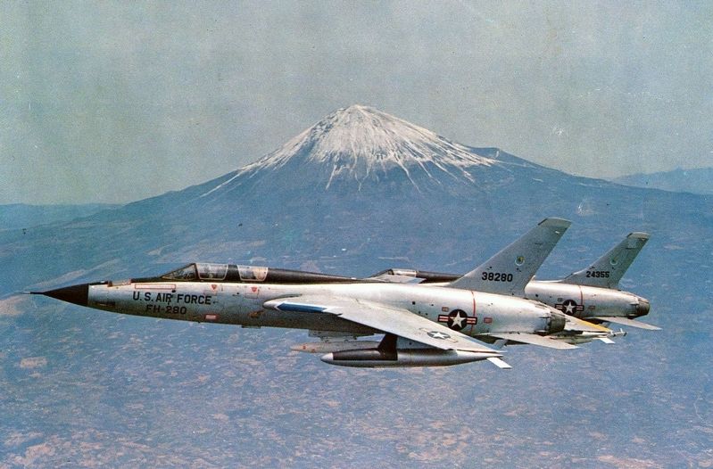 F-105 Thunderchief or �Thud� image. Click for full size.