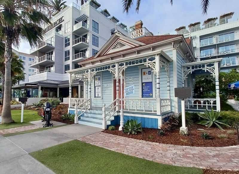 Top Gun House image. Click for full size.