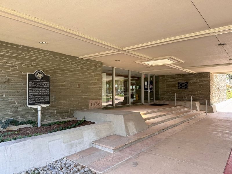 Farnsworth & Chambers Building Marker image. Click for full size.
