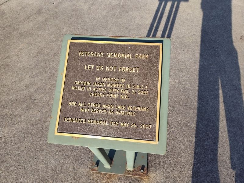 Veterans Memorial Park Marker image. Click for full size.