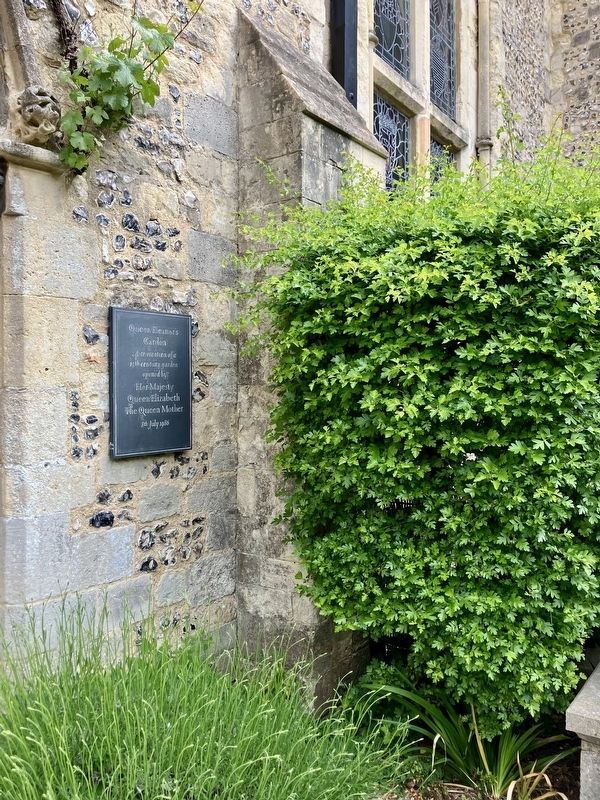 Queen Eleanor's Garden marker shown on wall of Winchester Great Hall image. Click for full size.