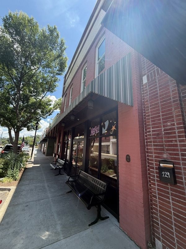 133 East Main Street image. Click for full size.