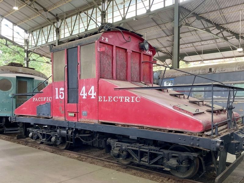 Four Motor Electric Locomotive and Marker. Click for full size. Four Motor Electric Locomotive and Marker image. Click for full size.