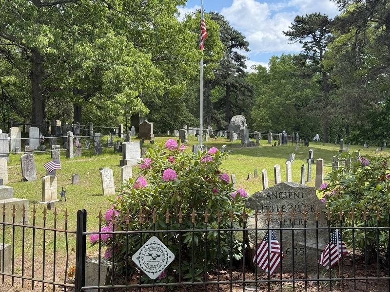 Ancient Little Neck Cemetery image. Click for full size.