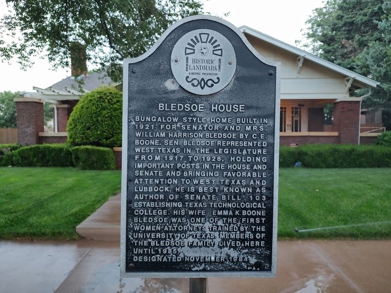 Bledsoe House Marker image. Click for full size.