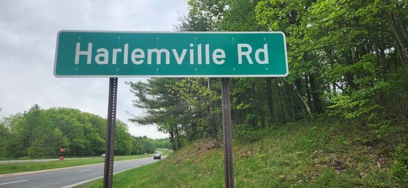 Intersection of Harlemville Rd and Taconic image. Click for full size.
