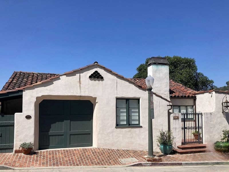 Whitley Heights NRHP Marker - at left image. Click for full size.