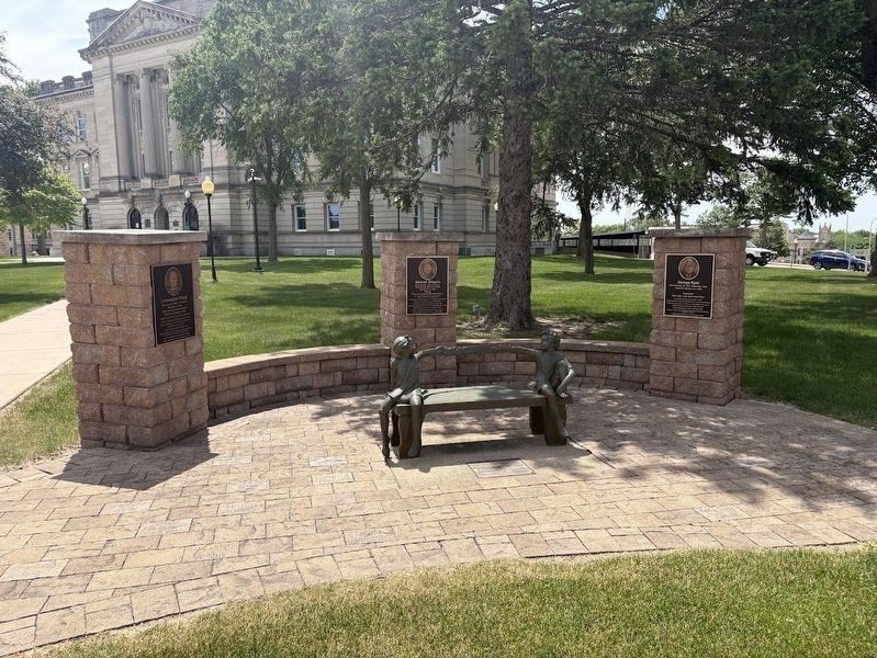Plaza for Kankakee men who served as Illinois governor image. Click for full size.