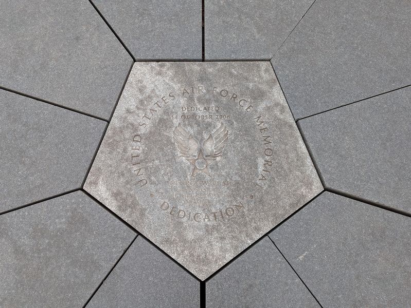 Air Force Memorial 2006 Dedication Stone image. Click for full size.