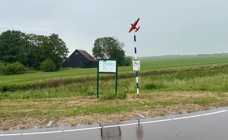 Haviland Mosquito DZ316 Crash Memorial - Wide View image. Click for full size.