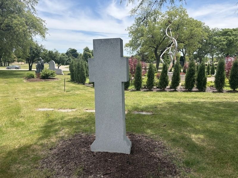Rear view of the memorial image. Click for full size.