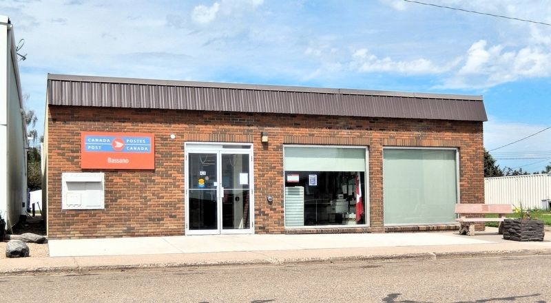 Bassano, Alberta Post Office image. Click for full size.