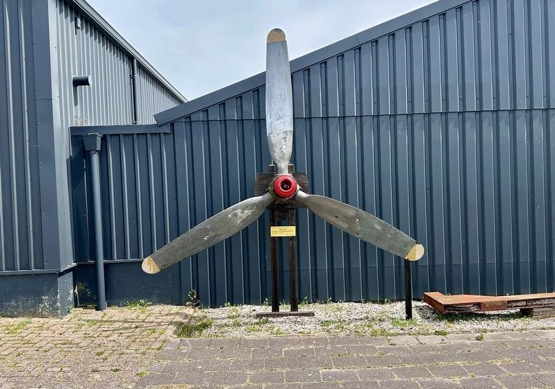 Propeller of the B-17 Flying Fortress <i>Rose ODay</i>. Click for full size. Propeller of the B-17 Flying Fortress <i>Rose ODay</i> image. Click for full size.