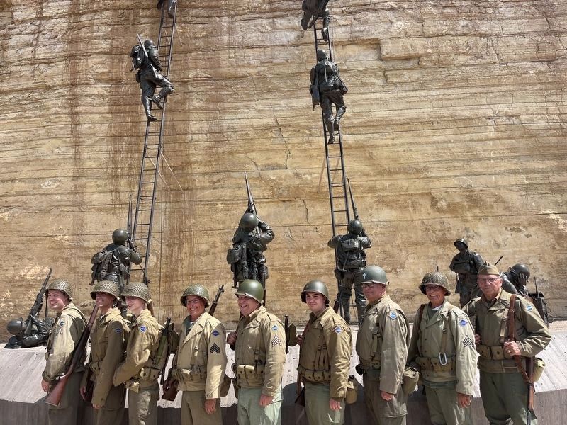Reenactors at Pointe Du Hoc Memorial image. Click for full size.