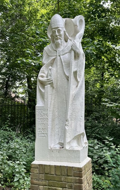 Heilige Willibrordus / St. Willibrord Statue. Click for full size. Heilige Willibrordus / St. Willibrord Statue image. Click for full size.