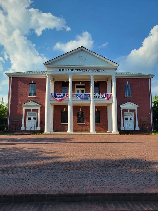 Old Court House. Click for full size. Old Court House image. Click for full size.
