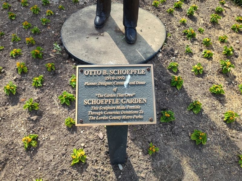 Otto Schoepfle sculpture image. Click for full size.
