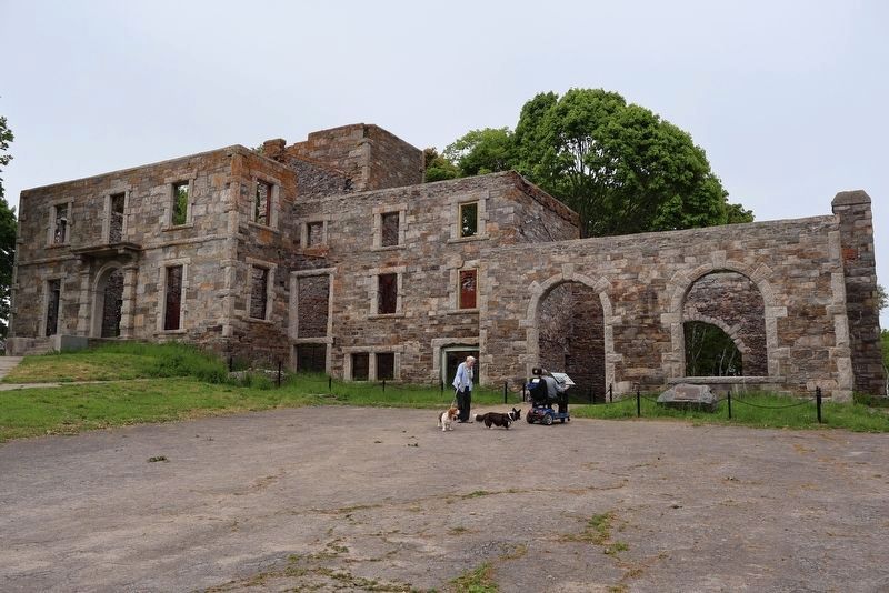 Goddard Mansion image. Click for full size.