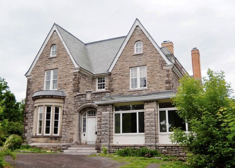La Maison Wright-Scott / The Wright-Scott House. Click for full size. La Maison Wright-Scott / The Wright-Scott House image. Click for full size.