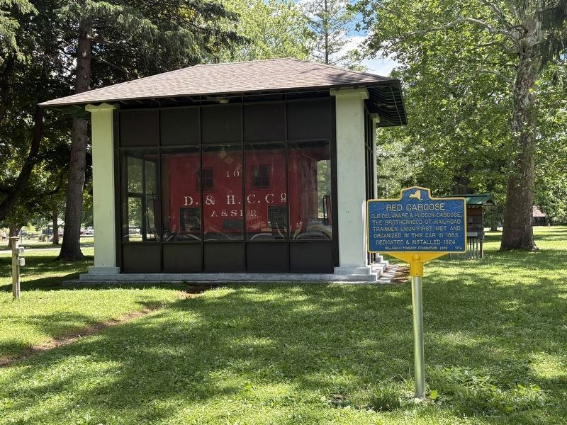 Red Caboose and Marker. Click for full size. Red Caboose and Marker image. Click for full size.