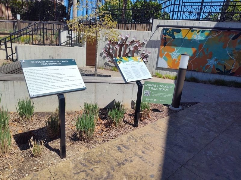 Artists in the Plaza Marker image. Click for full size.