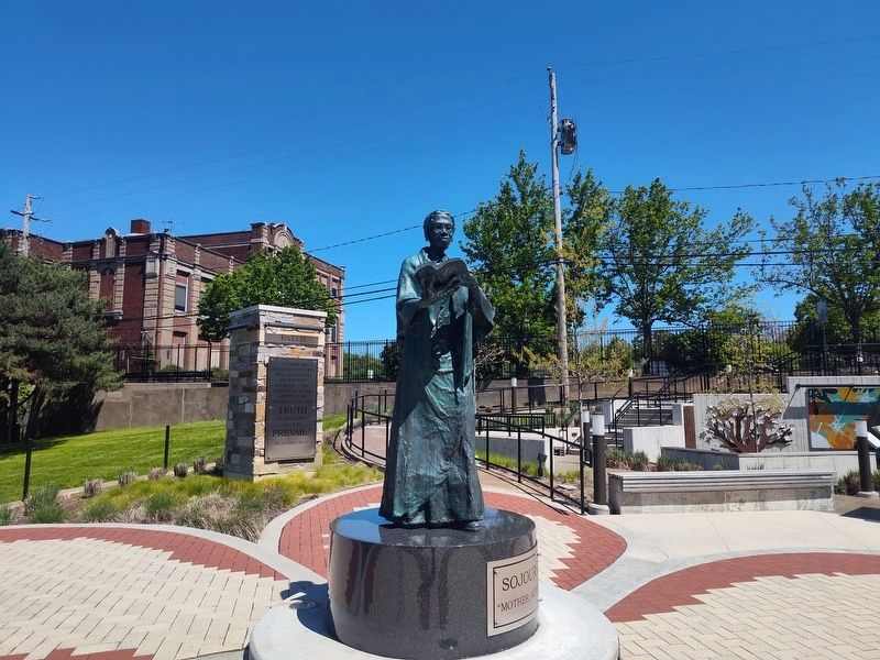 Woodrow Nash Bronze Statue "Sojourner Truth" image. Click for full size.