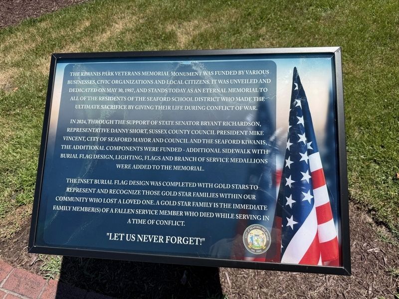 The Kiwanis Park Veterans Memorial Monument Marker image. Click for full size.