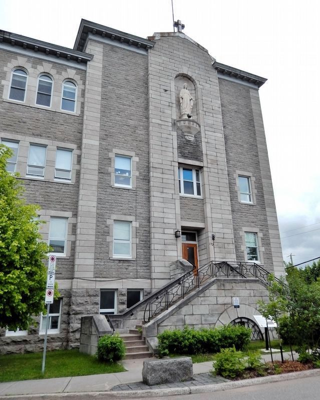Collège Saint-Joseph de Hull<br>(<i>southwest corner</i>). Click for full size. Collège Saint-Joseph de Hull<br>(<i>southwest corner</i>) image. Click for full size.