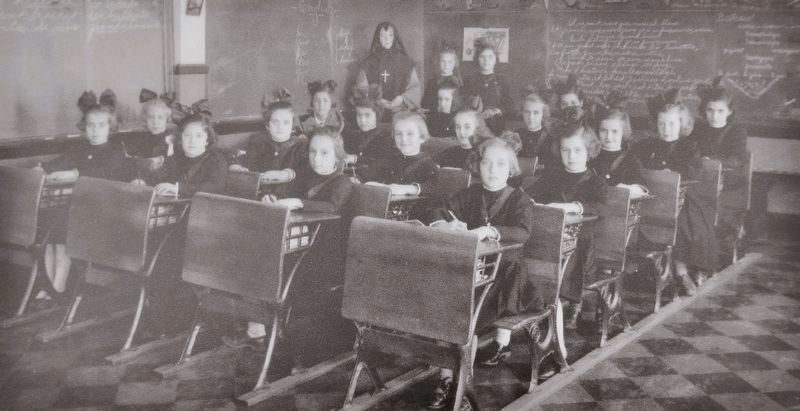 Marker detail: Classe de filles à l’école d’application de l’École normale Saint-Joseph, 1940-1949. Click for full size. Marker detail: Classe de filles à l’école d’application de l’École normale Saint-Joseph, 1940-1949 image. Click for full size.