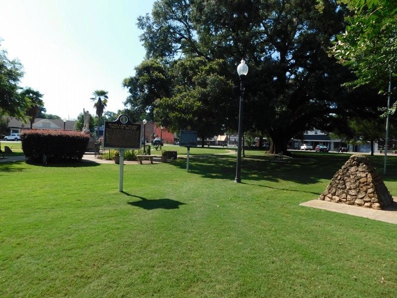 Headland, Alabama / Headland Public Square Markers image. Click for full size.