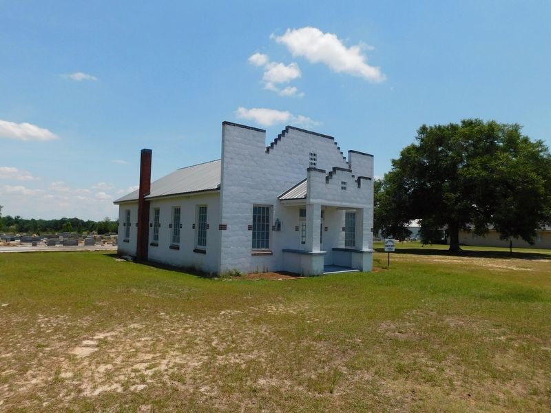 New Providence Primitive Baptist Church image. Click for full size.