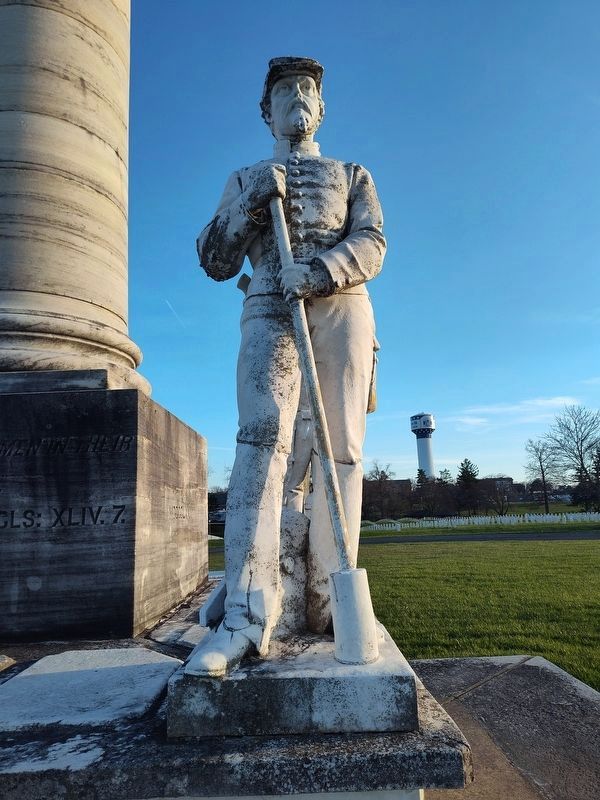 Dayton National Cemetery Civil War Memorial. Click for full size. Dayton National Cemetery Civil War Memorial image. Click for full size.