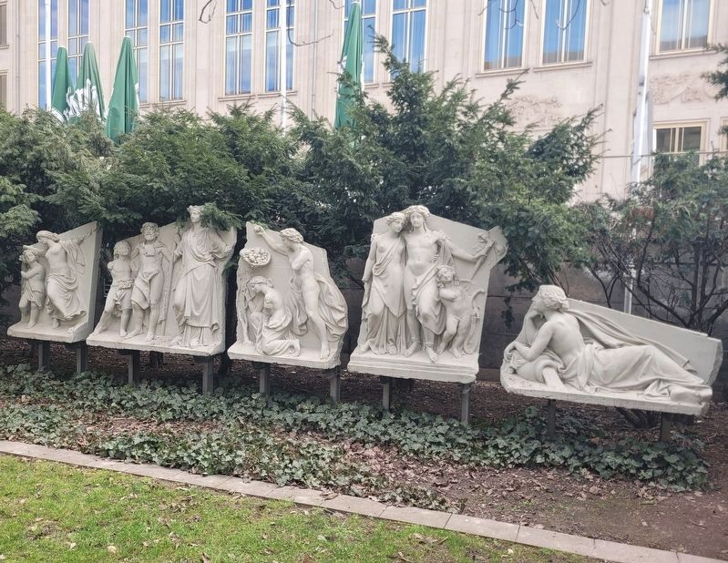 Tympanon-Fries des Leipziger Neuen Theaters / Tympanum Frieze of Leipzig's New Theater Marker. Click for full size. Tympanon-Fries des Leipziger Neuen Theaters / Tympanum Frieze of Leipzig's New Theater Marker image. Click for full size.