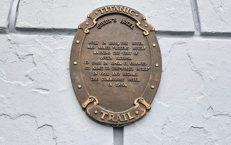 Queen's Hotel Marker. Click for full size. Queen's Hotel Marker image. Click for full size.