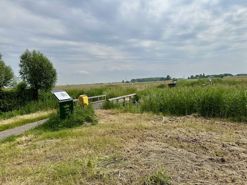 Verenigde Binnenpolders / “United Inner Polders” Marker - wide view. Click for full size. Verenigde Binnenpolders / “United Inner Polders” Marker - wide view image. Click for full size.