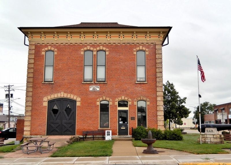 1884 City and Town Hall (<i>north/front elevation</i>) image. Click for full size.