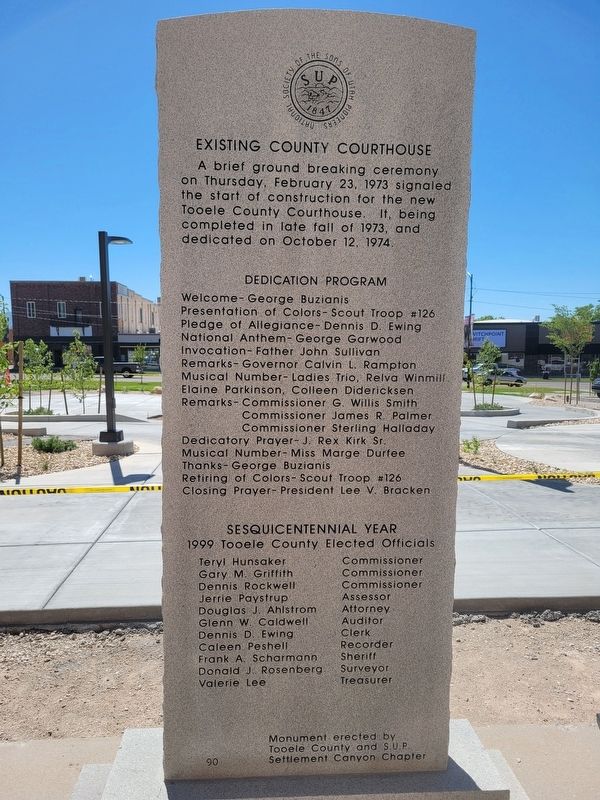 Existing County Courthouse side of marker image. Click for full size.