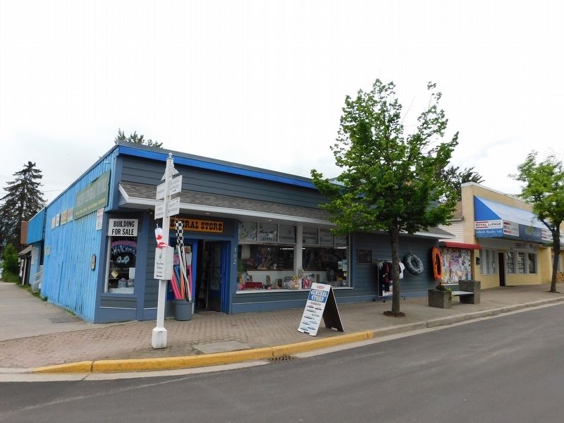 Lodges Ice Cream Parlour & Marker. Click for full size. Lodges Ice Cream Parlour & Marker image. Click for full size.