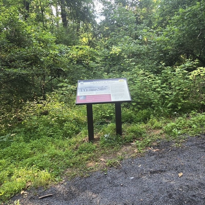 Federals Cross the Potomac Marker image. Click for full size.