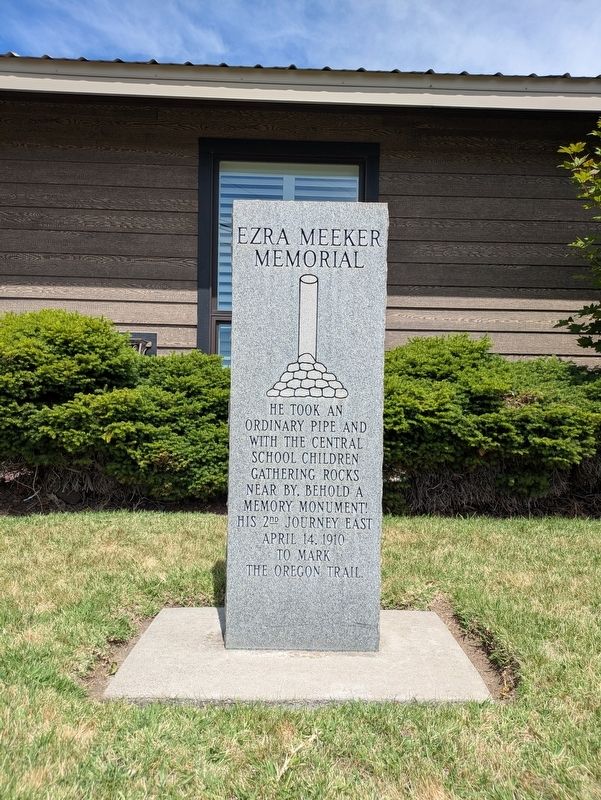 Ezra Meeker Memorial Marker. Click for full size. Ezra Meeker Memorial Marker image. Click for full size.