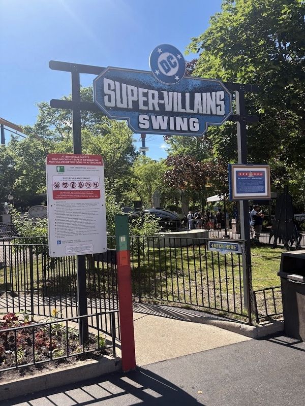 DC Super-Villains Swing Marker image. Click for full size.