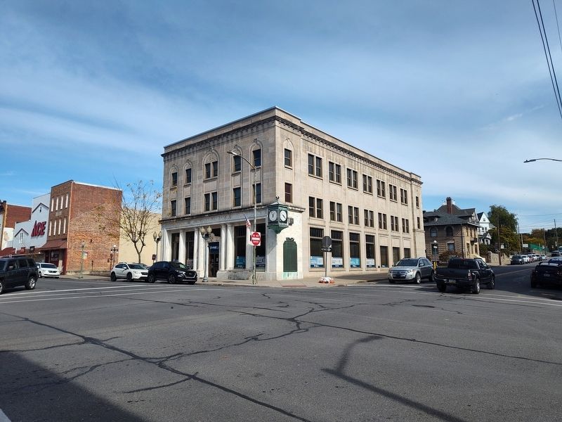 Union National Bank image. Click for full size.